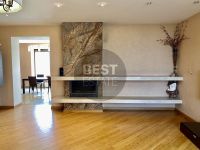 �� "Best-Estate" ���������� � ������� ��� � �. �������. ������� �������� - 13,5 �����. ����� ������� ����