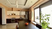 �� "Best-Estate" ���������� � ������� ��� � �. �������. ������� �������� - 13,5 �����. ����� ������� ����